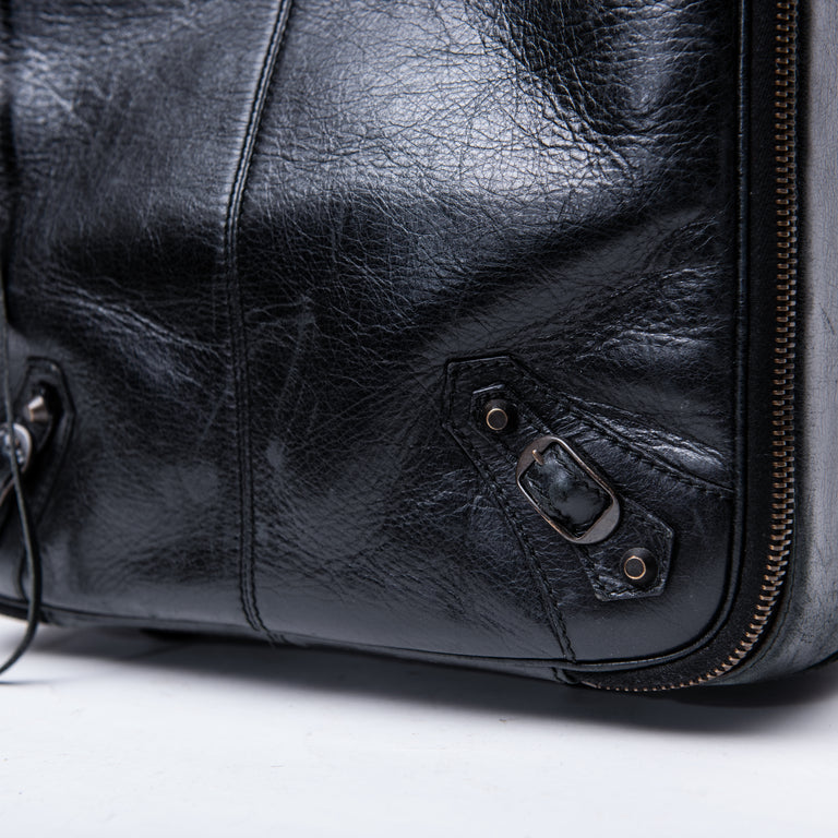 Balenciaga Carry On